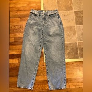 Madewell Curvy Baggy Straight Jeans (29)